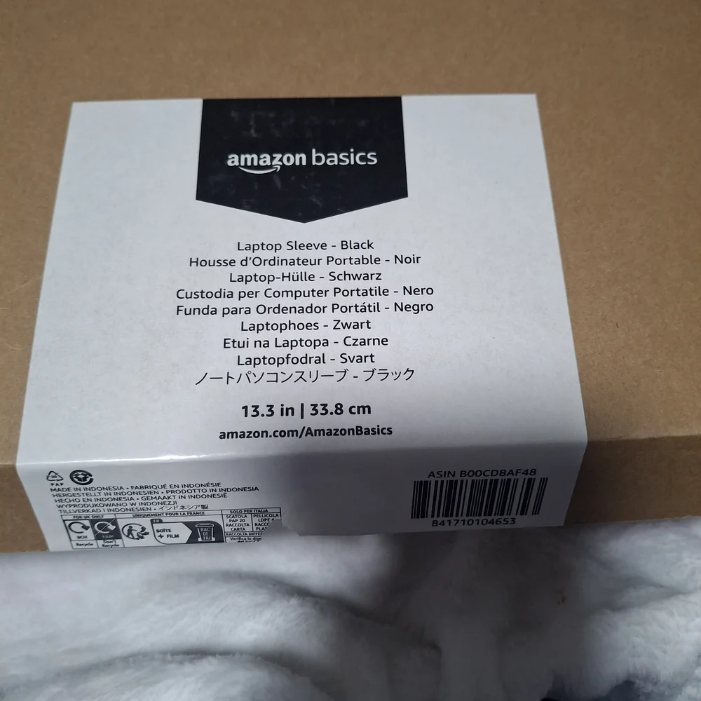 Amazon Basics Black Tablet Sleeve